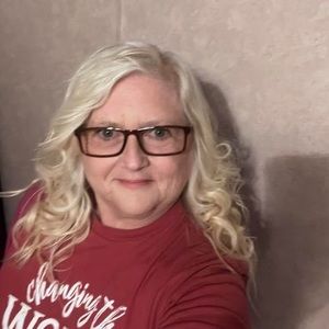 Meet your Posher, Becky